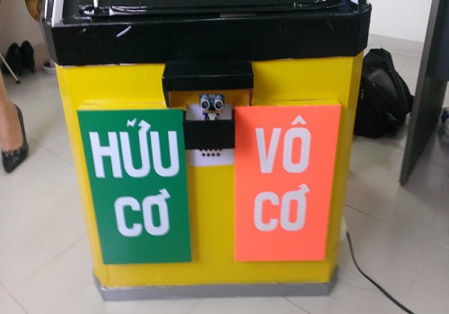 Sinh viên Việt Nam chế tạo thùng rác thông minh 2