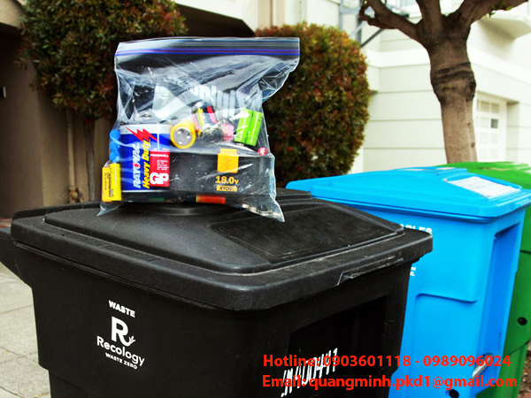 Đừng vứt pin vào thùng rác chúng có thể hủy hoại sức khỏe của con người 1