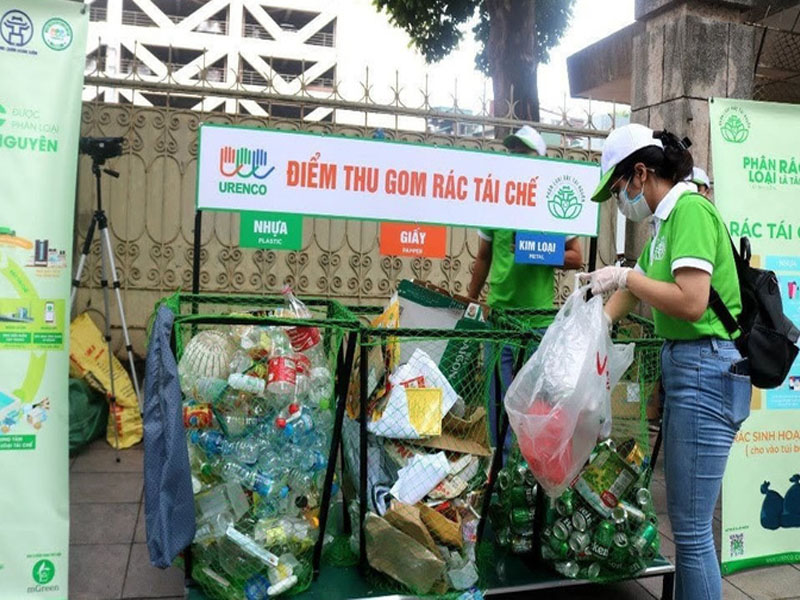 Gom rác tái chế đổi quà tặng, góp phần bảo vệ môi trường 1