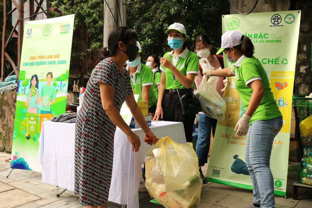 Hoàn Kiếm - Hà Nội: Người dân tích cực hưởng ứng phân loại rác tại nguồn 1