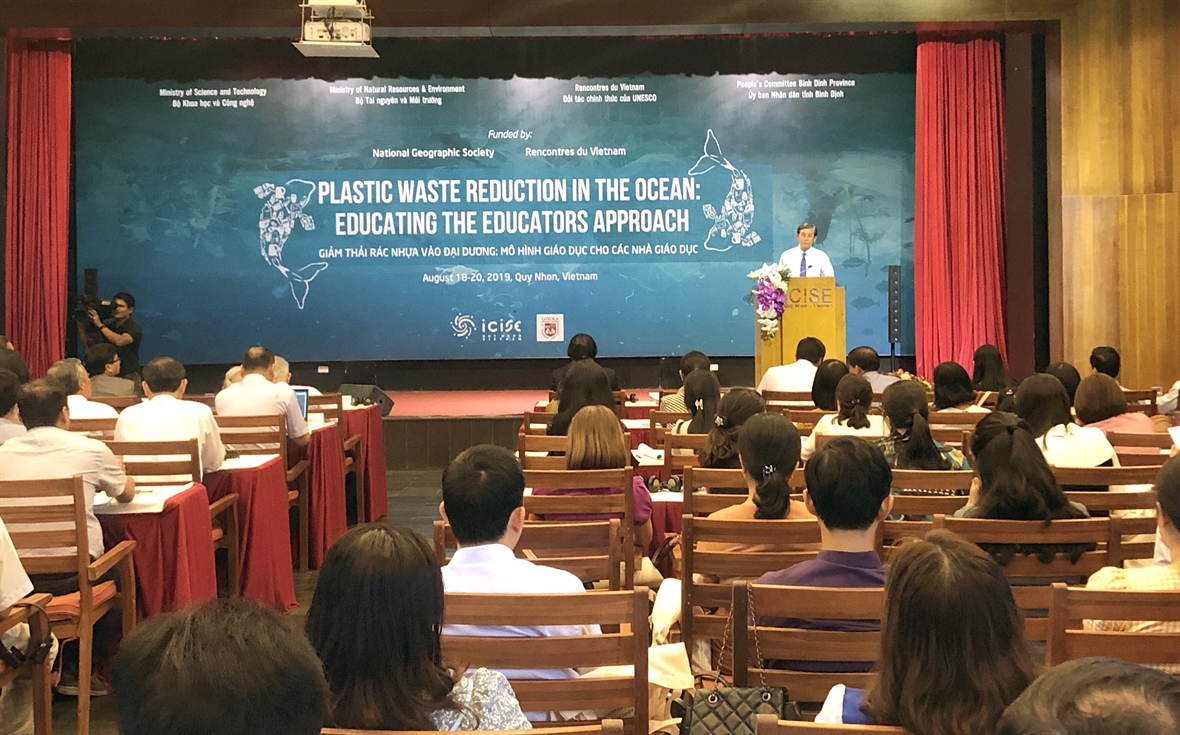 Hội thảo Quốc tế "Giảm thiểu chất thải nhựa vào đại dương: Mô hình giáo dục cho các nhà giáo dục" 3