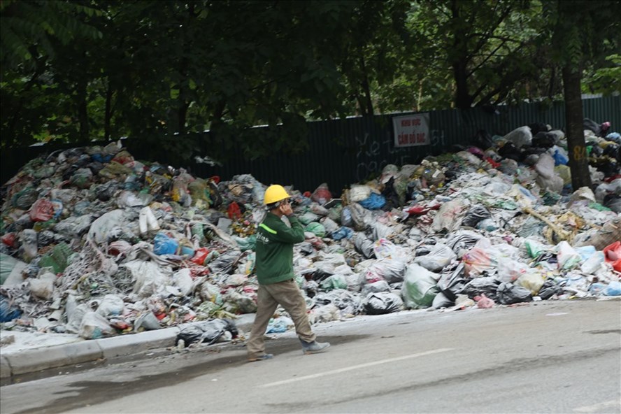 Khẩn trương khai thác năng lượng từ rác: Không quyết liệt tháo gỡ vướng mắc, rác thải tiếp tục đe dọa môi trường