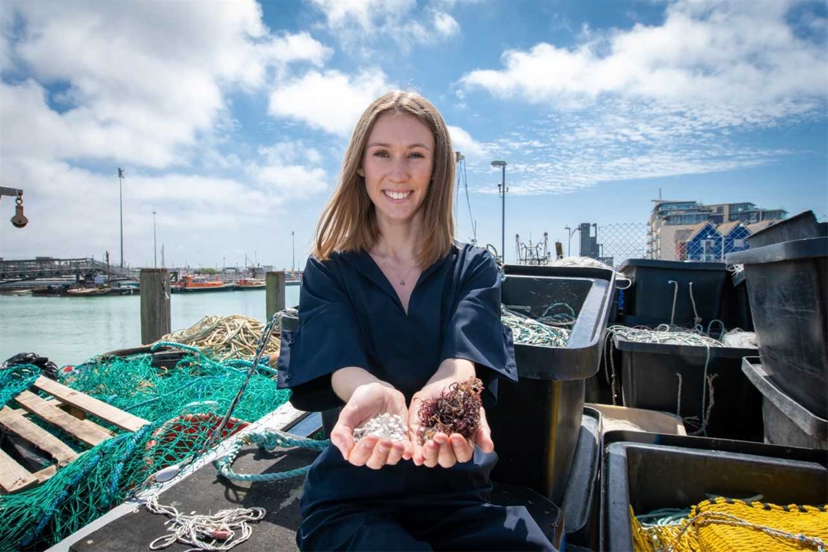 MarinaTex - Nhựa sinh học dễ phân hủy làm từ da cá và tảo sẽ cứu được Trái Đất 3