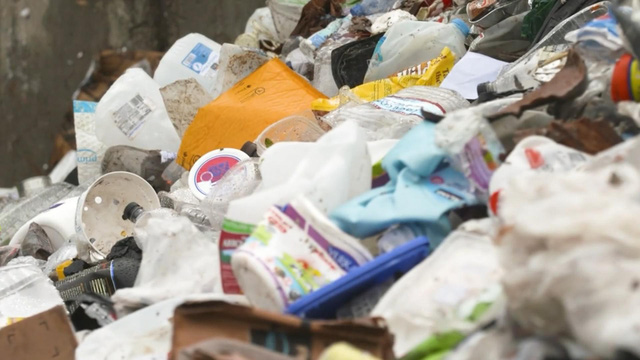 Mỗi ngày Hà Nội thải 80 tấn rác thải nhựa ra môi trường 2