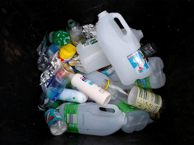 Nhựa chứa 144 hợp chất làm rối loạn hormone và chúng sẽ gây hại cho nhiều thế hệ 1