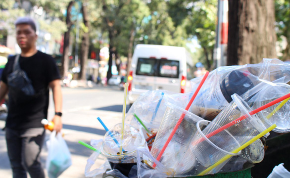 Việt Nam đang tính toán lộ trình cấm nhựa dùng một lần 1