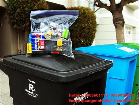 Đừng vứt pin vào thùng rác chúng có thể hủy hoại sức khỏe của con người